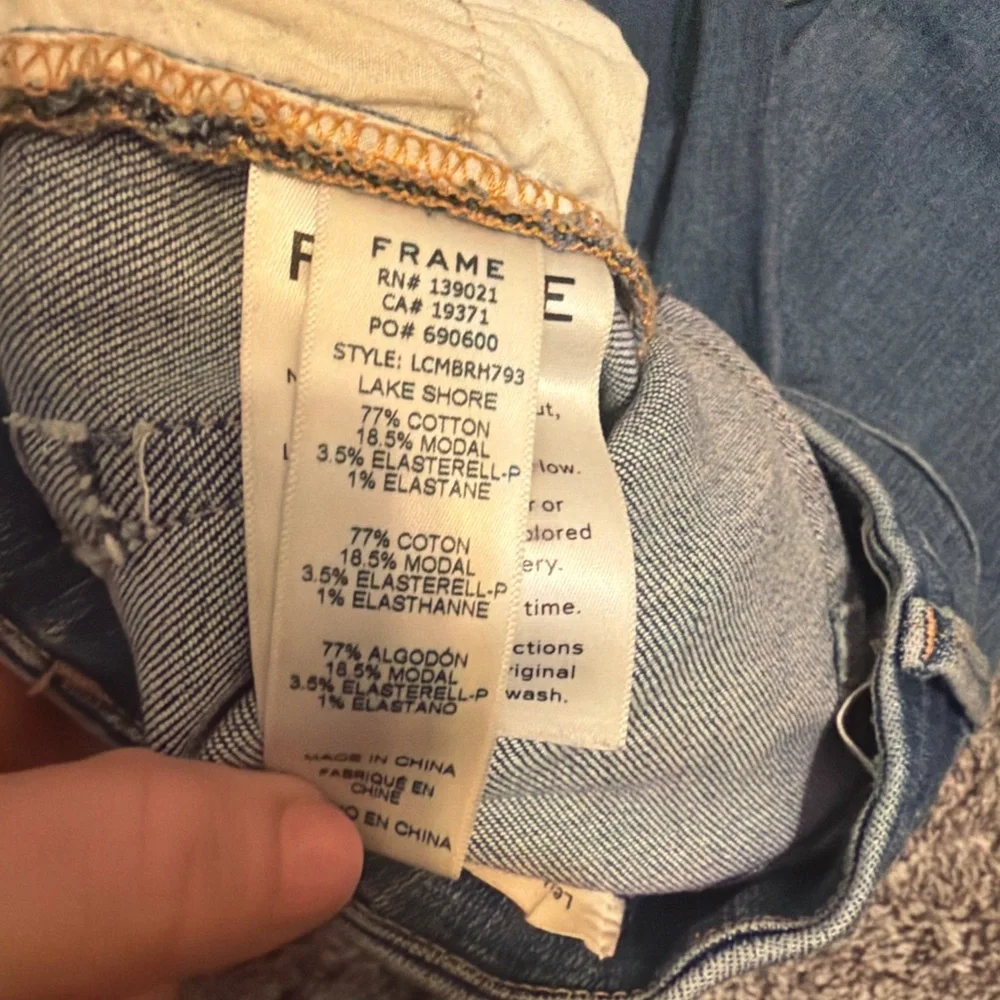 FRAME Le Crop Mini Boot Jeans Size 30 Blue Distressed Cropped Flare 26” - Picture 5 of 5
